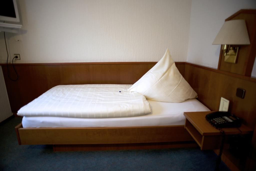 Hotel Marienhof Duesseldorf Neuss Oda fotoğraf